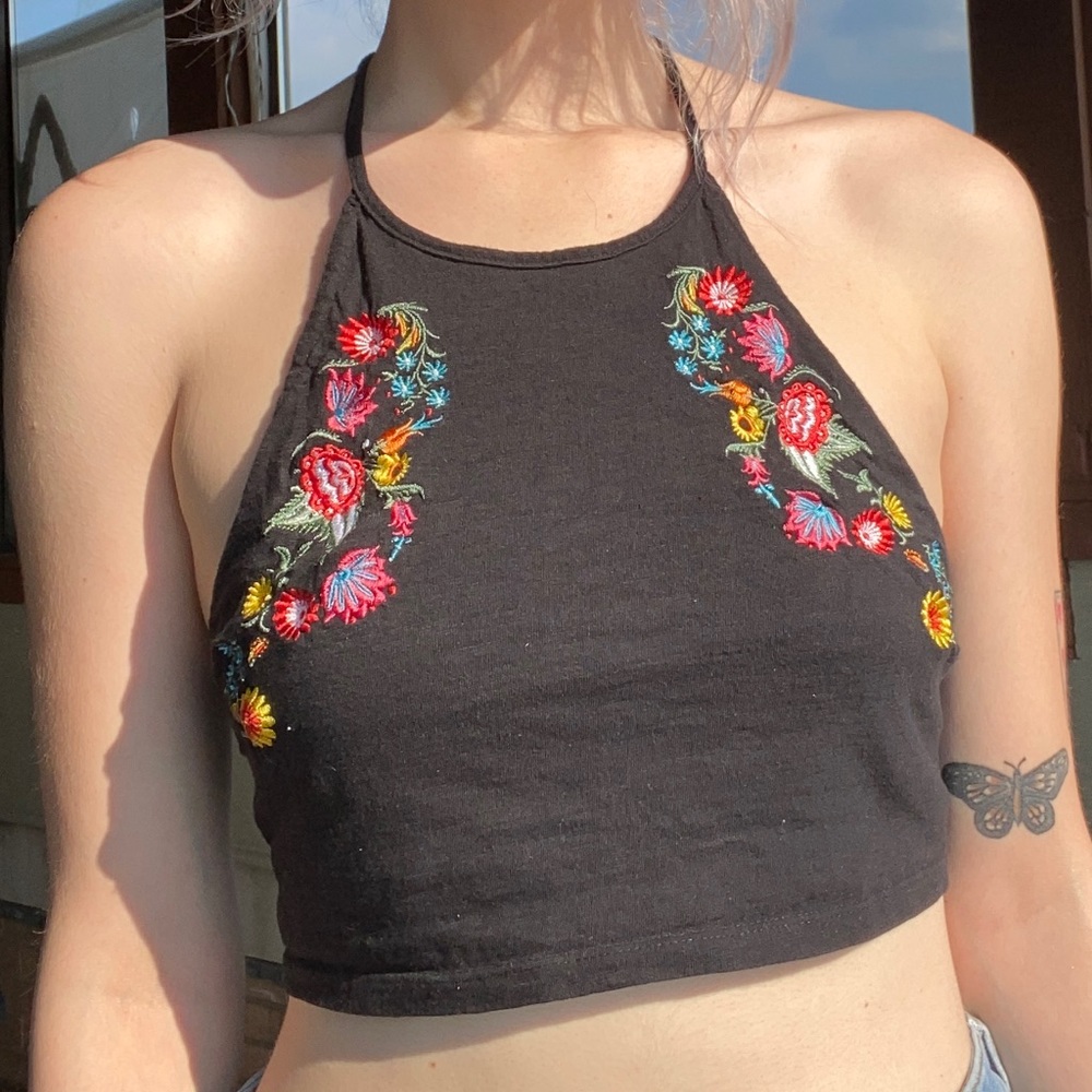 Crop Top Floral Embroidered